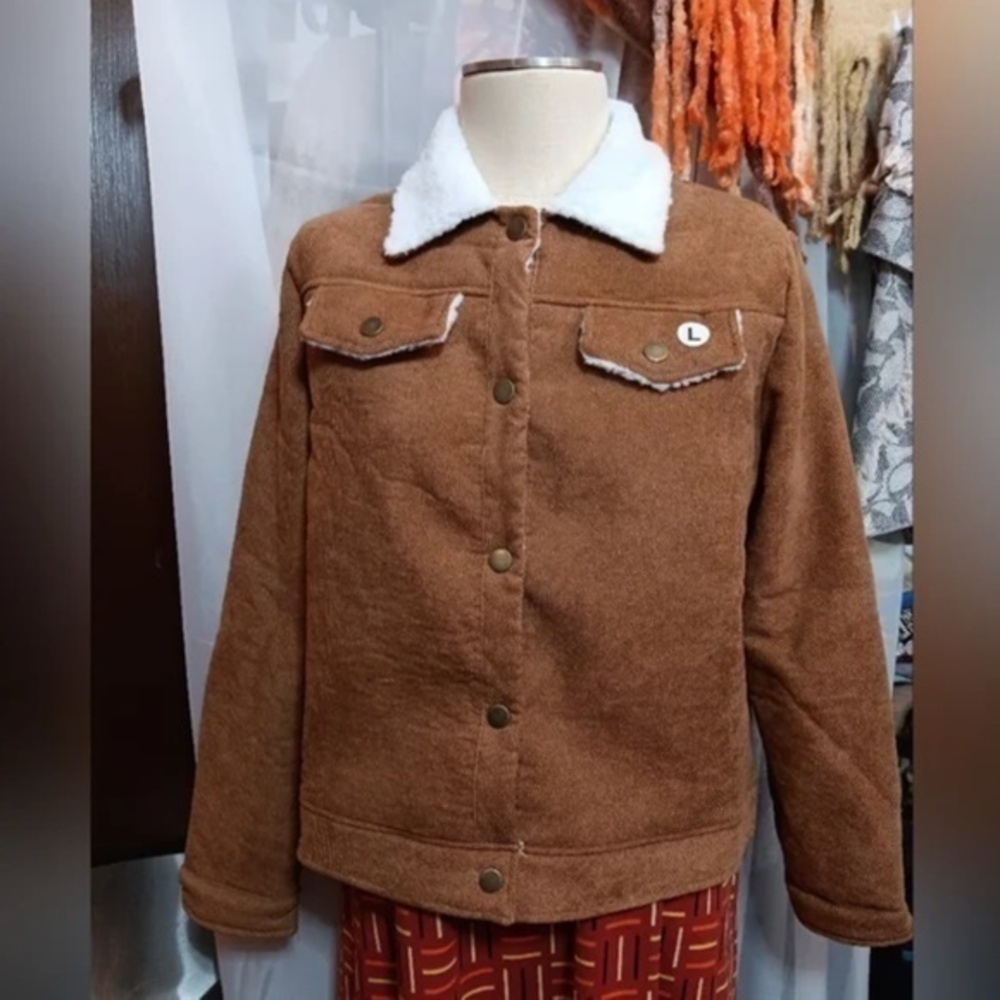 5/$25 Women's Brown Corduroy Sherpa Style Button Down Shearling Jacket sz Large